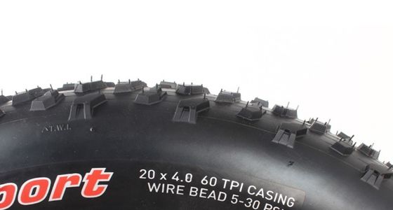 20x4.0 รถจักรยานหิมะ ยางสีดํา ไฟมัน ยางยางนอกสําหรับ 12-20 นิ้วและ 2 กก.